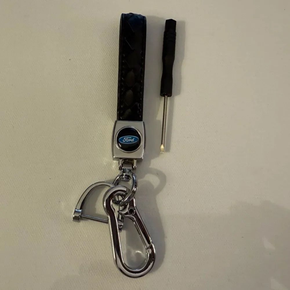Ford Key Fob Keychain inβBlack Leather with Logo NWT